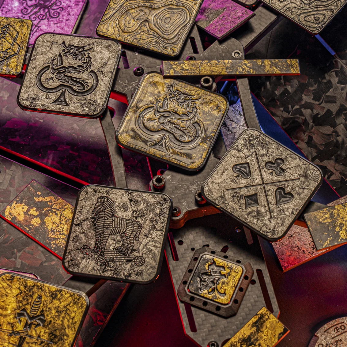 Parche de fibra de carbono de lámina de oro puro y plata, marca de espada de dragón, póker, pulpo, Luban, bloqueo, esquemas trojan, revestimiento TAD, brazalete táctico