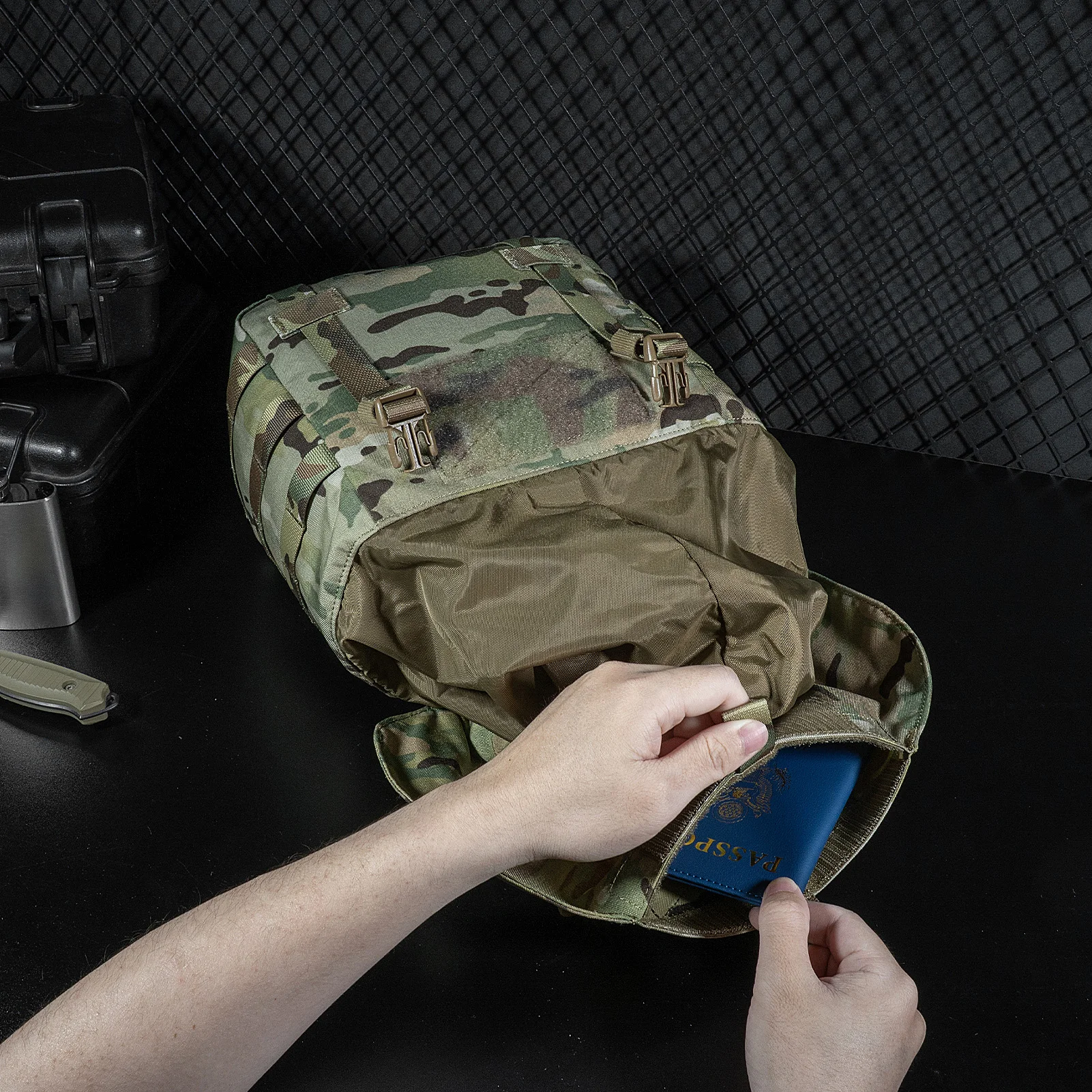 KRYDEX Riñonera táctica MOLLE para aire libre: senderismo y camping - imagen 4