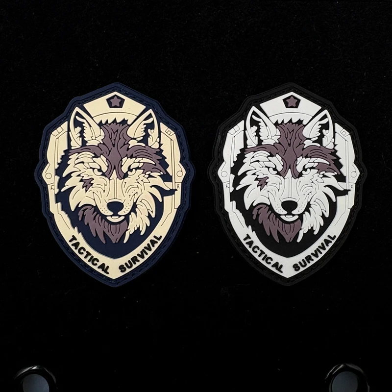 Parches de gancho y bucle noctilucentes de lobo de supervivencia táctica, capítulo de moral de PVC, insignia de parche diy para mochila de ropa al aire libre - imagen 4