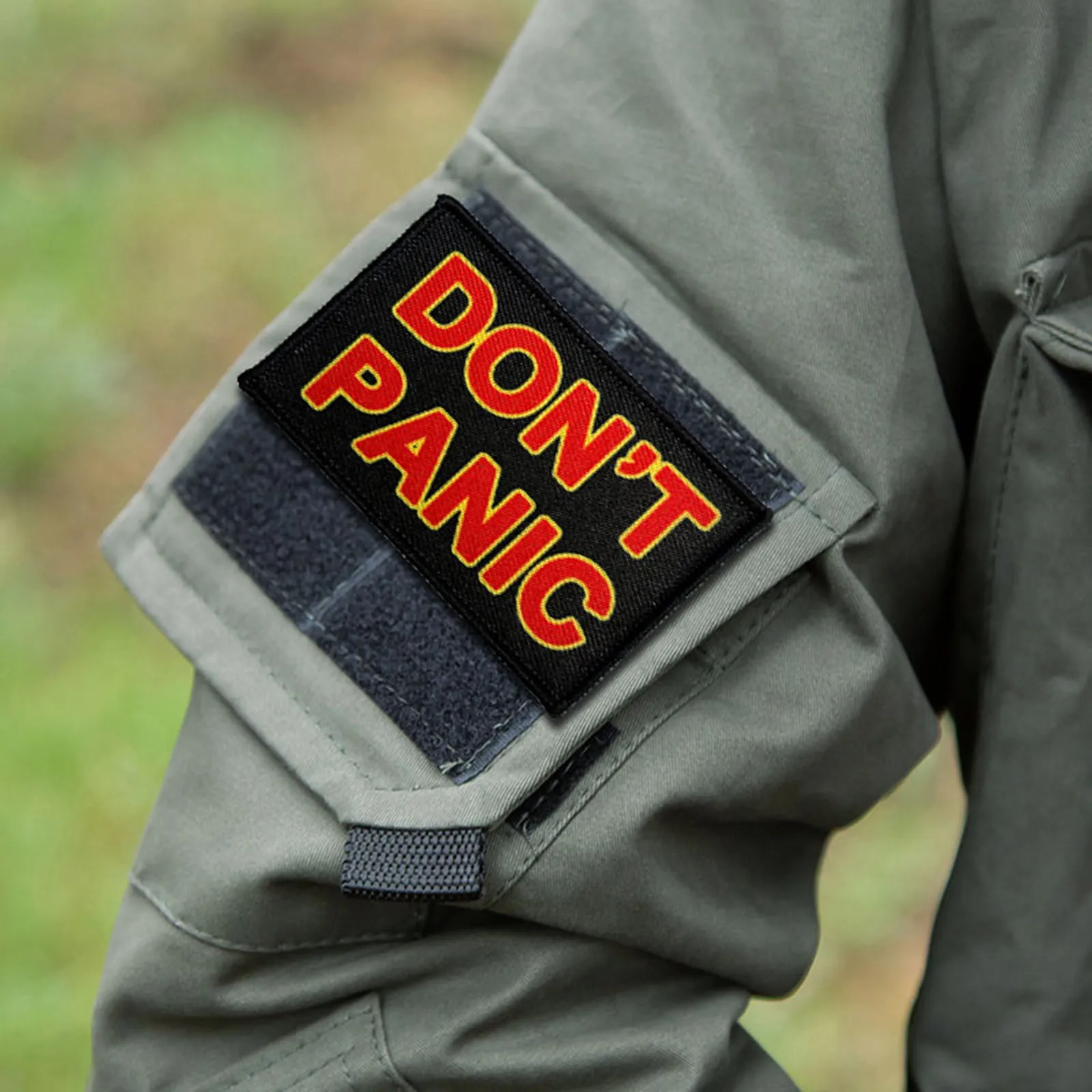 Parche táctico DON'T PANIC, parches divertidos de gancho y bucle, insignia de moral, brazalete del ejército militar, pegatinas para mochila