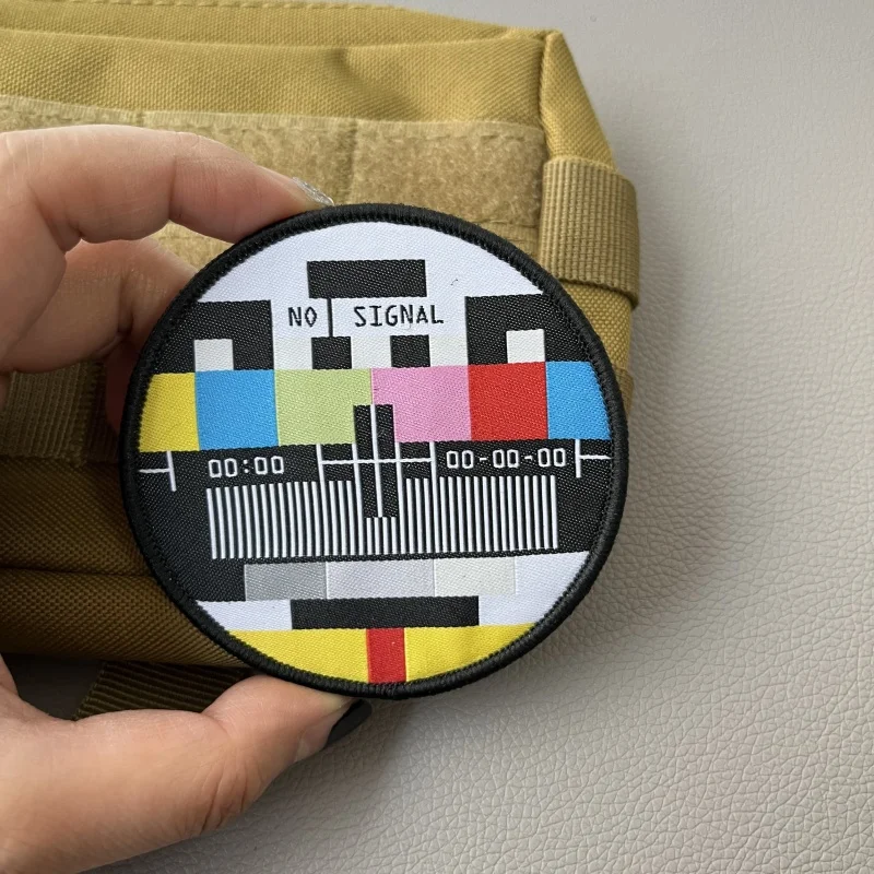 Insignia de moral tejida ultra fina, Parche de gancho y bucle, insignias de personalidad nostálgica divertidas en la pegatina de la mochila, sin canales, sin señal - imagen 4