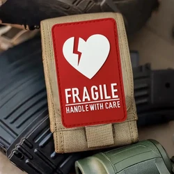 Parche táctico de moral FRAGILE, gancho y bucle, equipo Airsoft personalizado divertido, emblema militar, parches de PVC para pegatinas de mochila