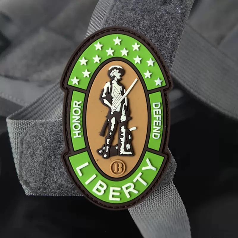Parche táctico de PVC HONOR DEFEND LIBETY, insignia de moral militar del ejército, parches de bucle de gancho, pegatina para mochila para brazalete de ropa