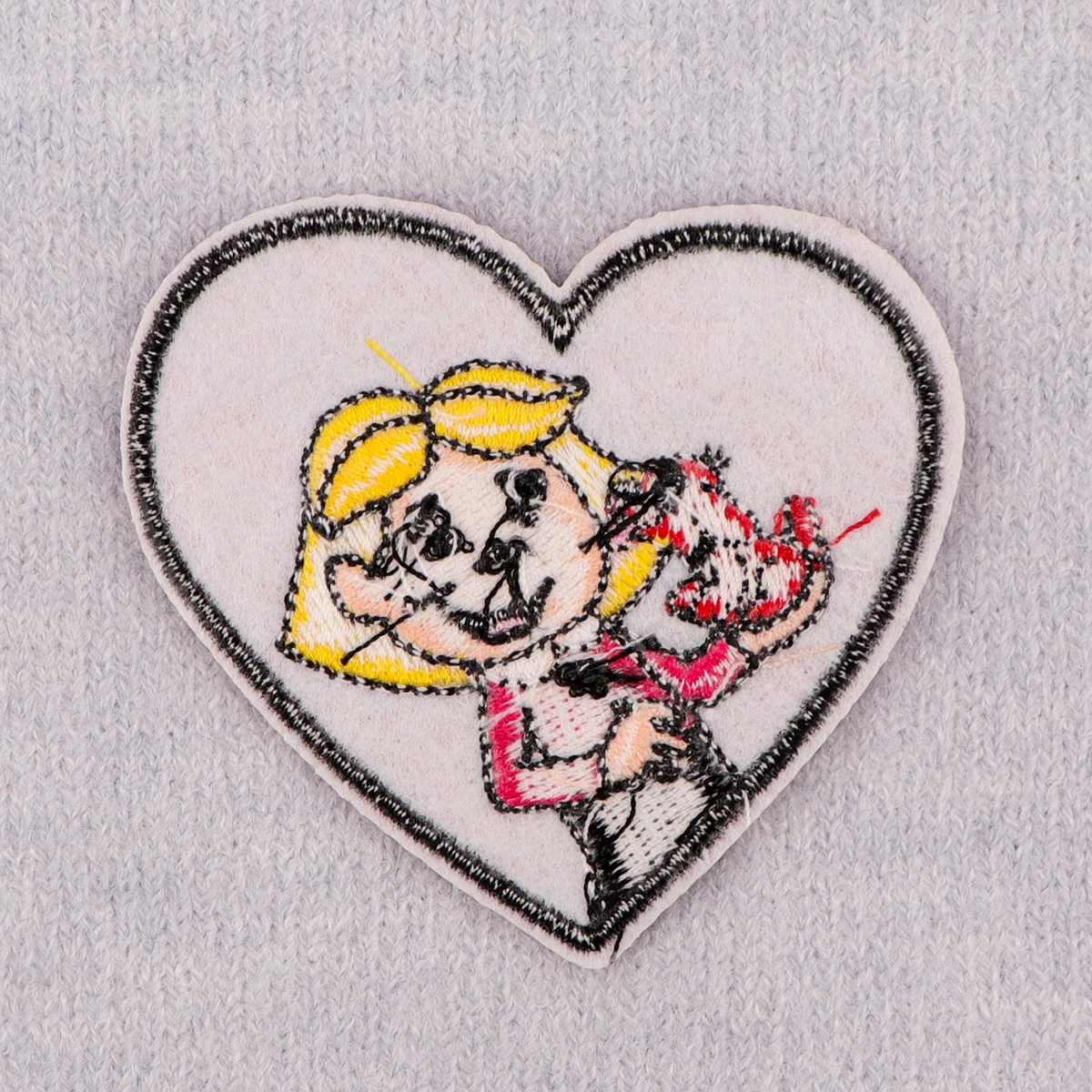 Parche bordado de películas de aventura de comedia, perro rojo, parches termoadhesivos para ropa, insignias de costura DIY - imagen 4