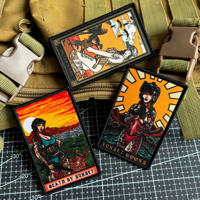 Parche de soldado de chica Sexy, insignia de moral táctica para chica, parches de impresión, gancho y bucle, brazalete militar del ejército, pegatina para mochila - imagen 3