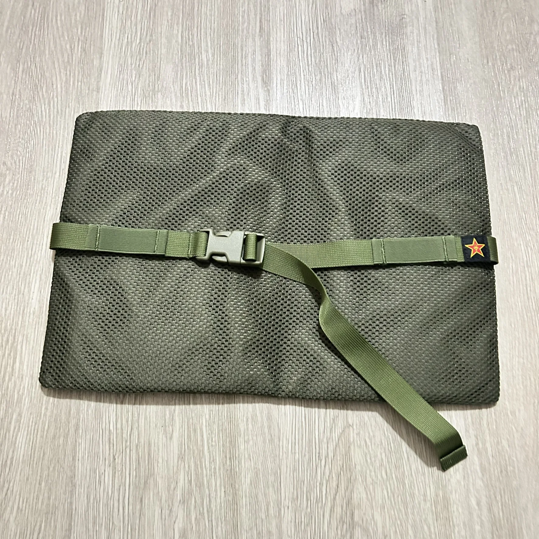 Alfombra de suelo con cojín de asiento de cadera táctica a prueba de humedad para acampar Montañismo al aire libre clásico ruso - imagen 2