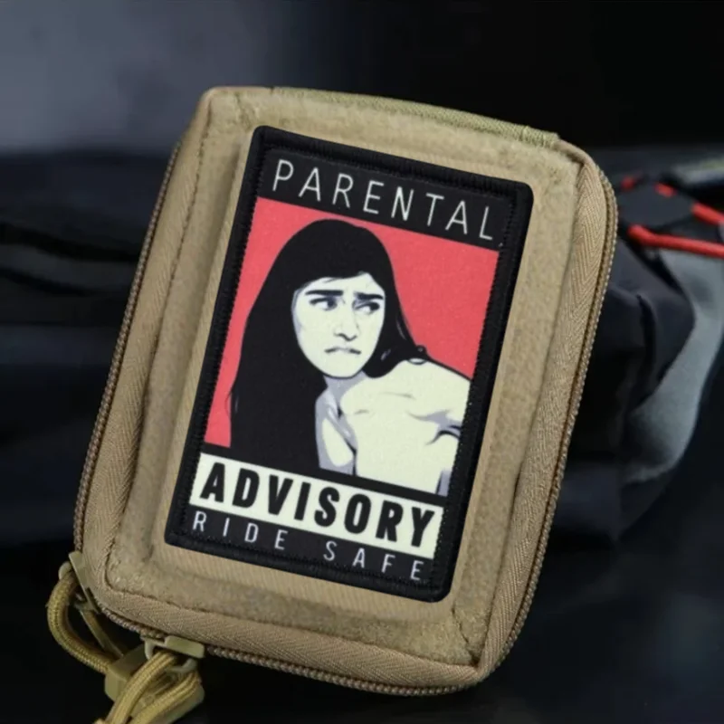 Parche con estampado seguro para paseo de asesoramiento Parental, insignia de moral con gancho y bucle táctico, pegatina decorativa para mochila, parches para brazalete para ropa