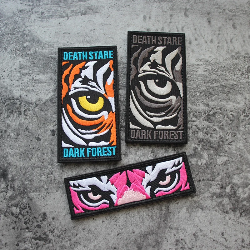 Brazalete con cabeza de tigre bordada en 3D, tira de Bosque Oscuro, moral, mochila creativa, pegatina de tela, parches de gancho y bucle para ropa - imagen 2