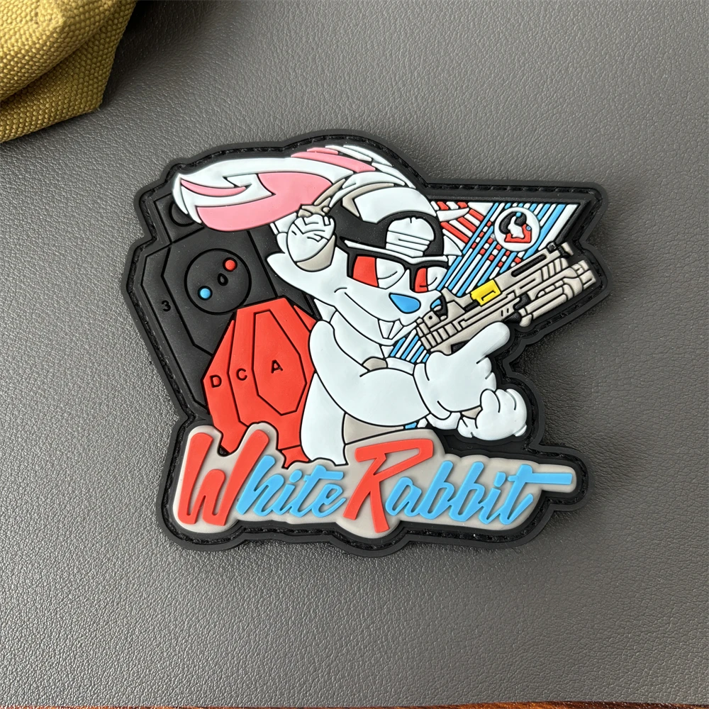 Parche de PVC de guerrero salvaje de Anime, 12 señales de animales de dibujos animados, parches tácticos de conejo, insignia de moral del ejército militar, pegatinas para mochila - imagen 3