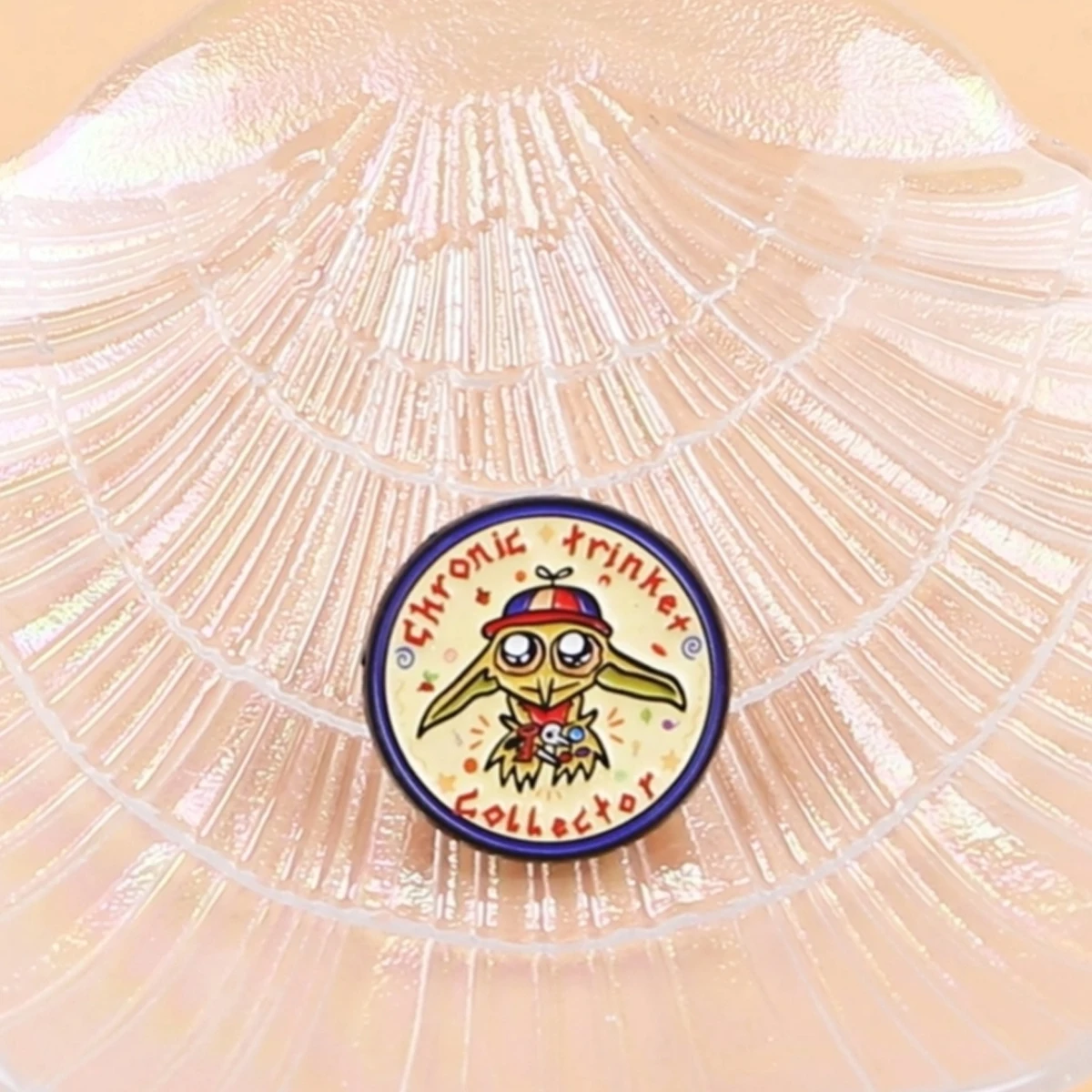 Pin de esmalte criatura fantástica – Broche solapa coleccionista