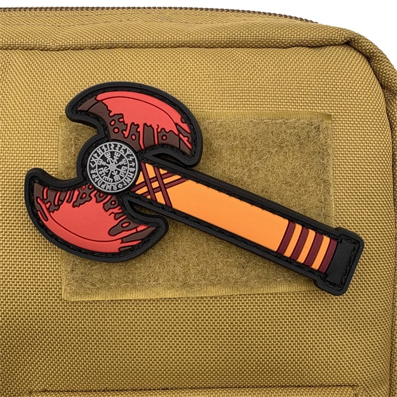 Parche creativo de gancho y bucle de PVC para bate de béisbol, parches de accesorios de ropa de motosierra de dibujos animados, insignia moral al aire libre, insignias tácticas - imagen 3