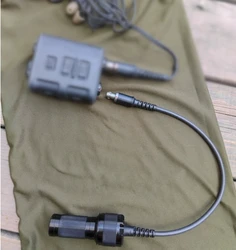 Conector de alimentación externo para V60 PTT y auricular