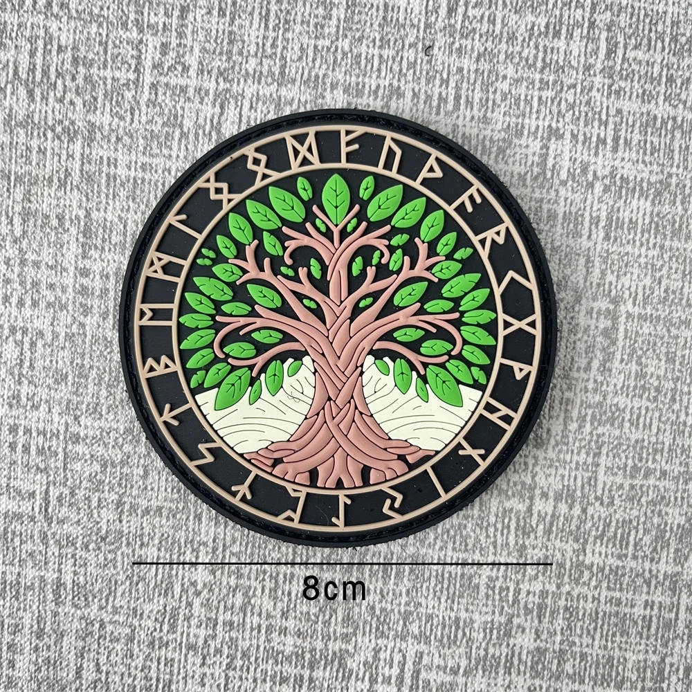 Parches de tótem vikingo de árbol de la vida, insignia de moral de PVC, pegatina de gancho y bucle para mochila al aire libre - imagen 3
