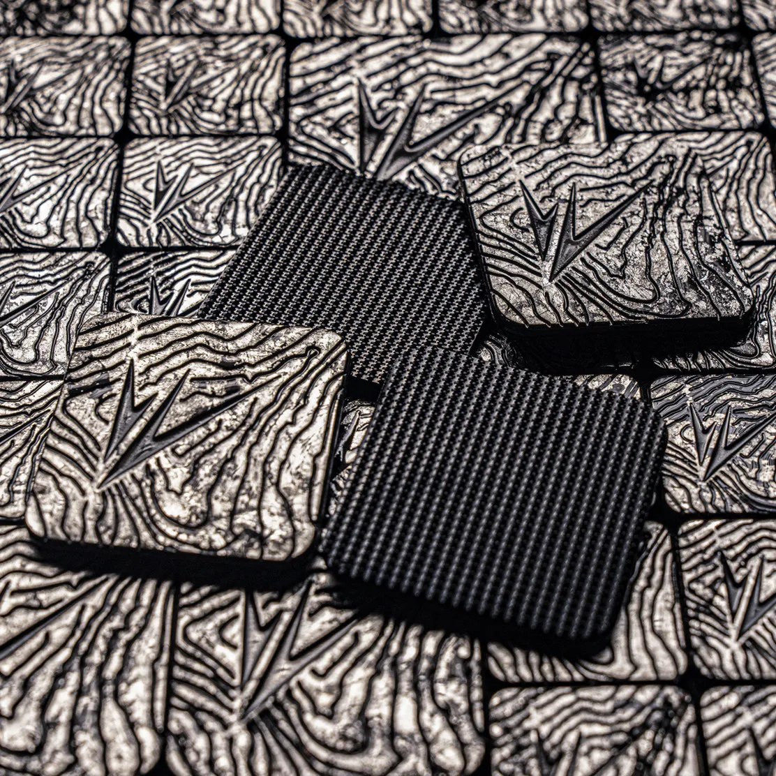 Parche de fibra de carbono forjado de contorno con incrustaciones cuadradas plateadas Matterhorn contorno táctico DIY apliques para ropa decoración de mochila - imagen 5