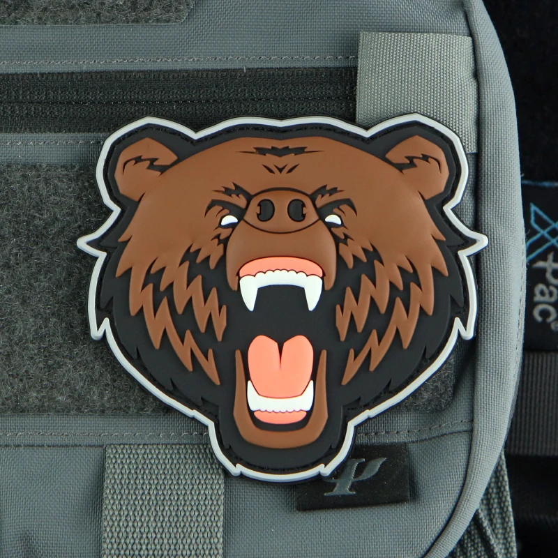 Parches personalizados de oso marrón feroz, insignia de moral de PVC, brazalete creativo de dibujos animados, mochila táctica, pegatina de gancho y bucle - imagen 3