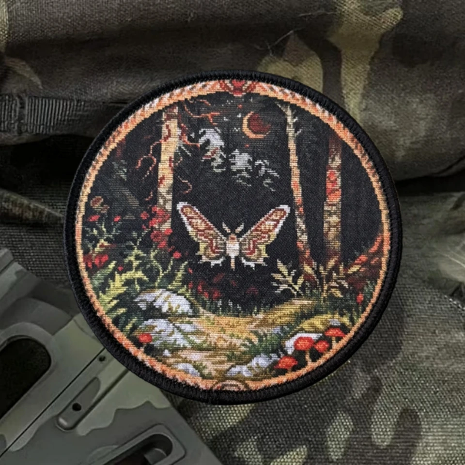 Parche táctico de moral sinfónica nocturna de mariposa, brazalete militar personalizado, parches de gancho y bucle impresos para ropa, pegatina para mochila - imagen 4