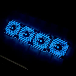 Emblema hueco luminoso titanio con sistema gancho y bucle