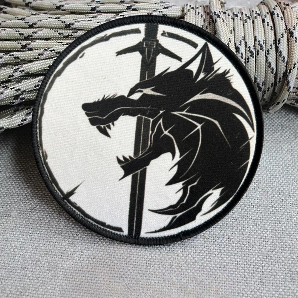 Insignia de moral de espada y lobo de mago, parches tácticos para ropa, parche de gancho y bucle, brazalete militar, pegatinas de decoración para mochila - imagen 5