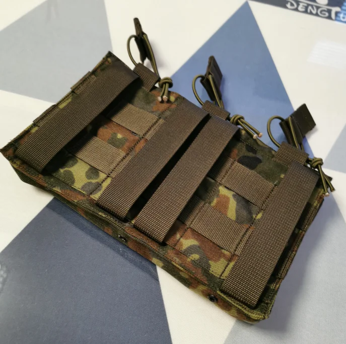 Panel táctico MOLLE triple compartimento – Camuflaje moteado alemán