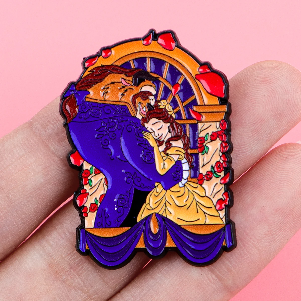 2 unids/set de alfileres esmaltados de monstruo de película, broche de princesa de dibujos animados, Pin de solapa de Metal, insignia, accesorios para mochila, joyería, regalos para parejas - imagen 5