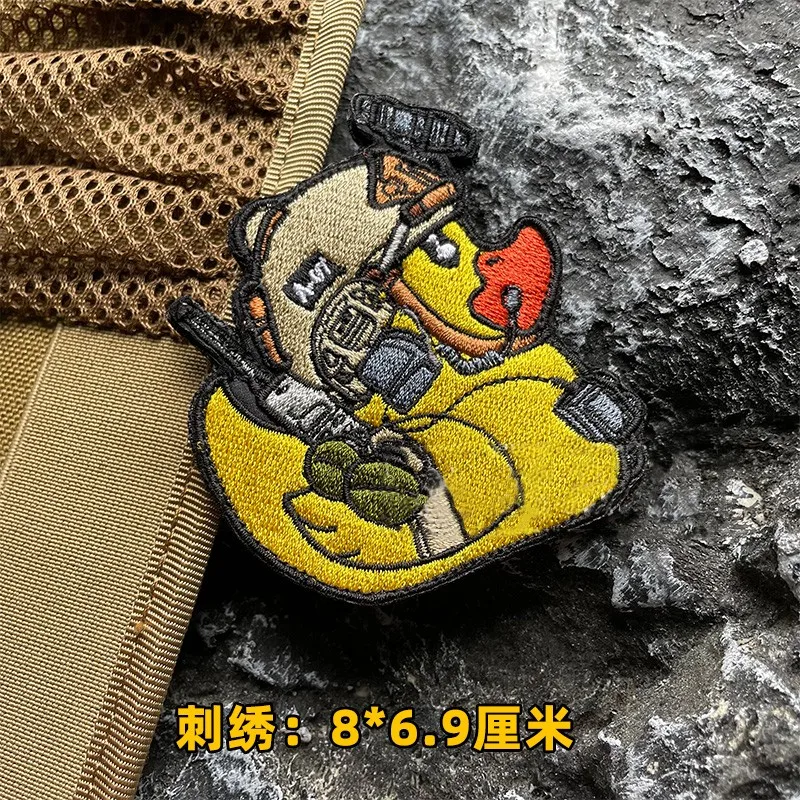Parches bordados de pato de bebé amarillo de dibujos animados, gancho y bucle en bolsas, insignia de moral táctica, decoración para ropa y mochila - imagen 2