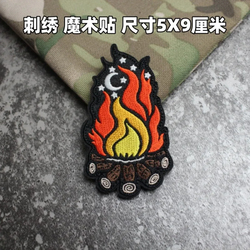 Exquisita llama fuego hoguera bordado pegatina de tela accesorios de ropa DIY gancho bucle mochila accesorios pegatinas - imagen 5