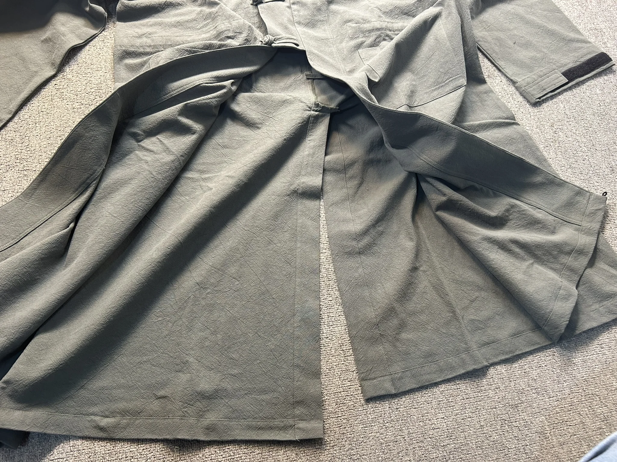 Vestido y abrigo largo táctico modernizado - Versión de policial 2025/Versión crepé de lino de imitación vintage - imagen 5