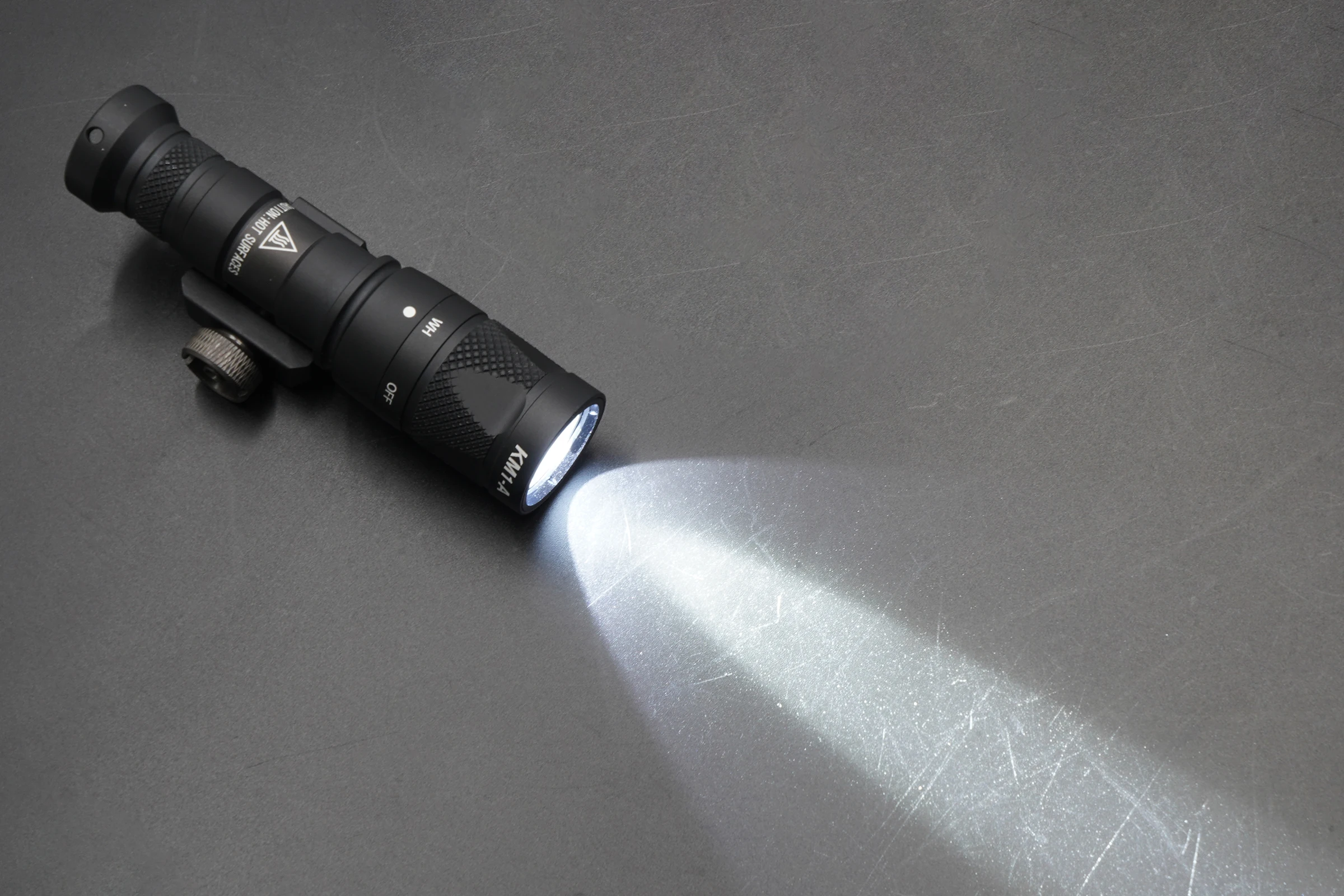 Linterna táctica para arma, luz de explorador, IR/estroboscópico, vampiro de 3 voltios, con montaje M75, M300V - imagen 2