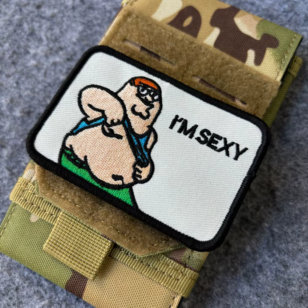 Parche táctico meme 'I'M SEXY' bordado con velcro para mochila o gorra - imagen 5
