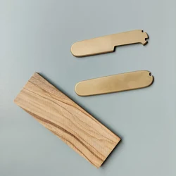 Victorinox Cuchillo Suizo 91mm – Mango latón y bolígrafo
