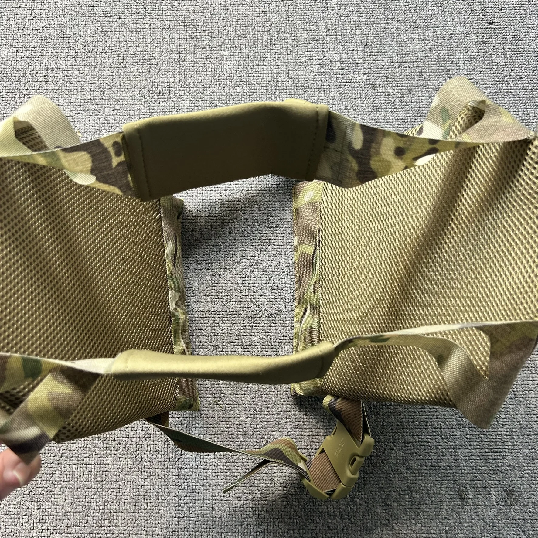 Chaleco táctico estilo JPC para niños: equipo ligero de airsoft para aventuras al aire libre - imagen 4