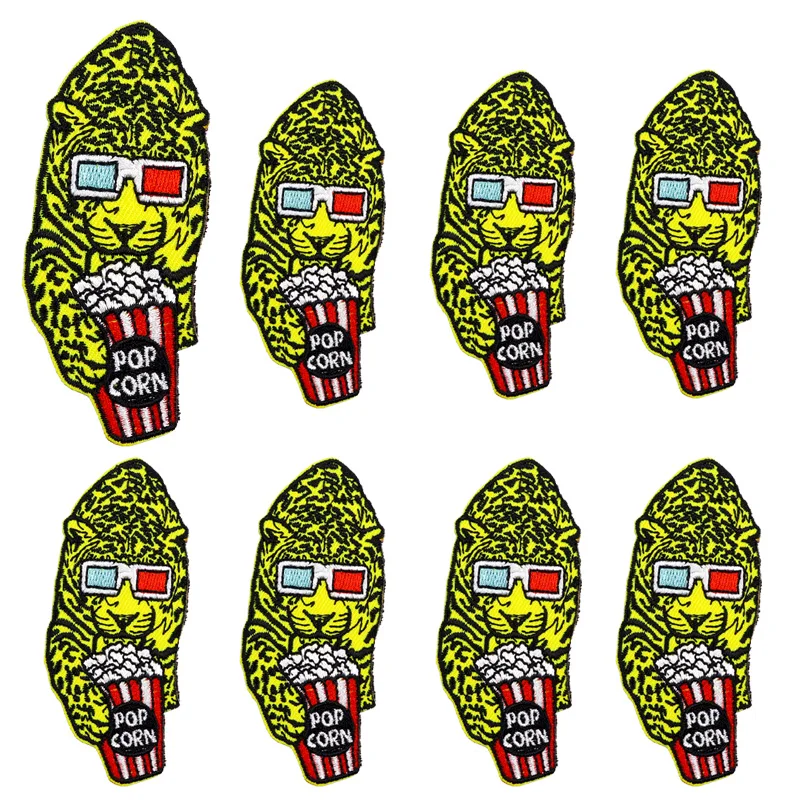 10 Uds parche de corazón Animal gato bordado parche Punk cráneo hierro en parches en ropa apliques Luna mochila parche para ropa insignias - imagen 4