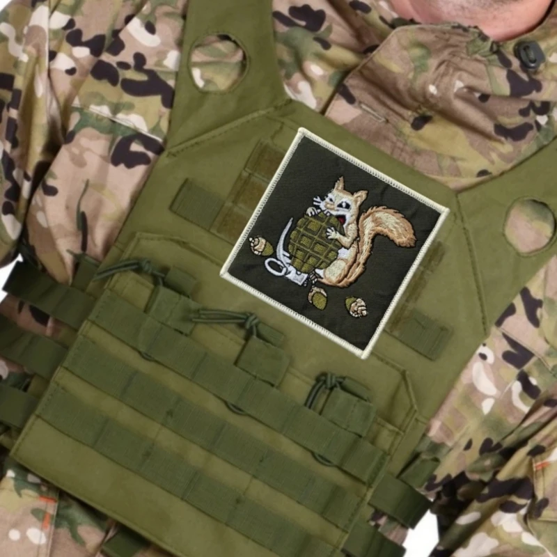 "¡Save tus nueces y dobles!" Parche militar para mochila, insignia de moral táctica, brazalete, pegatinas de gancho y bucle bordadas