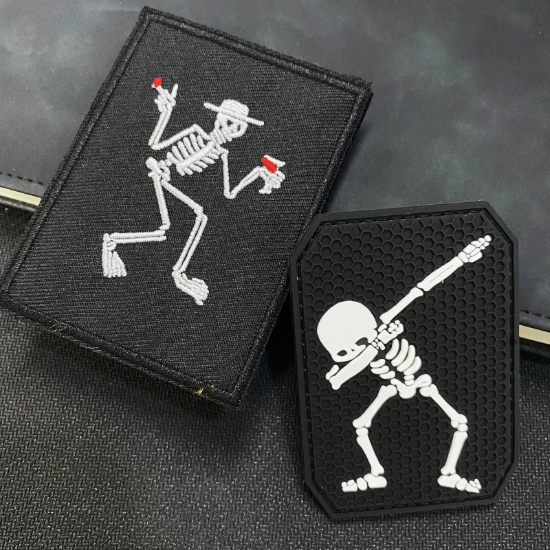 Parche bordado de esqueleto de baile, Parche de velcro, emblema de calavera Social, insignia de moral Punk Rock, pegatinas tácticas de mochila - imagen 3