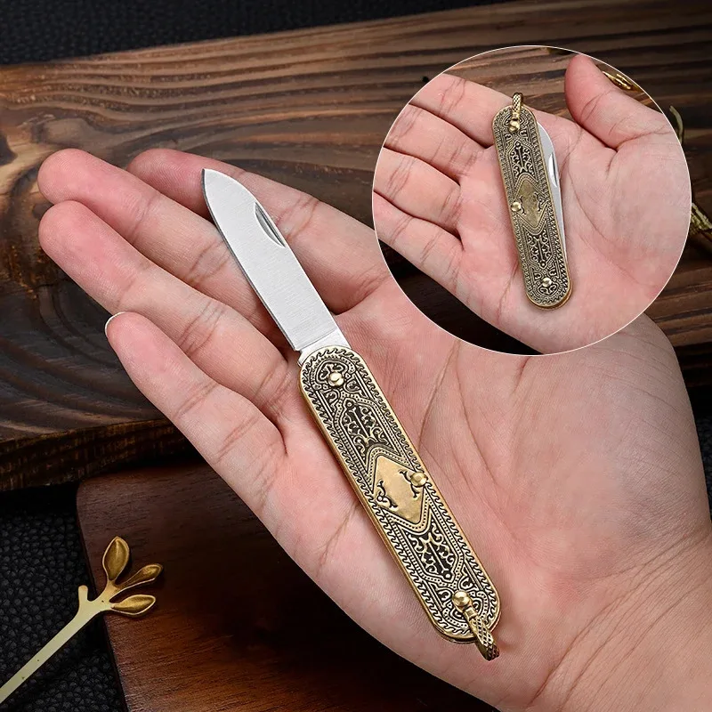 Mini cuchillo plegable retro con mango de latón, cuchillo llavero, cuchillo de fruta multifuncional para transporte al aire libre y diario. - imagen 2