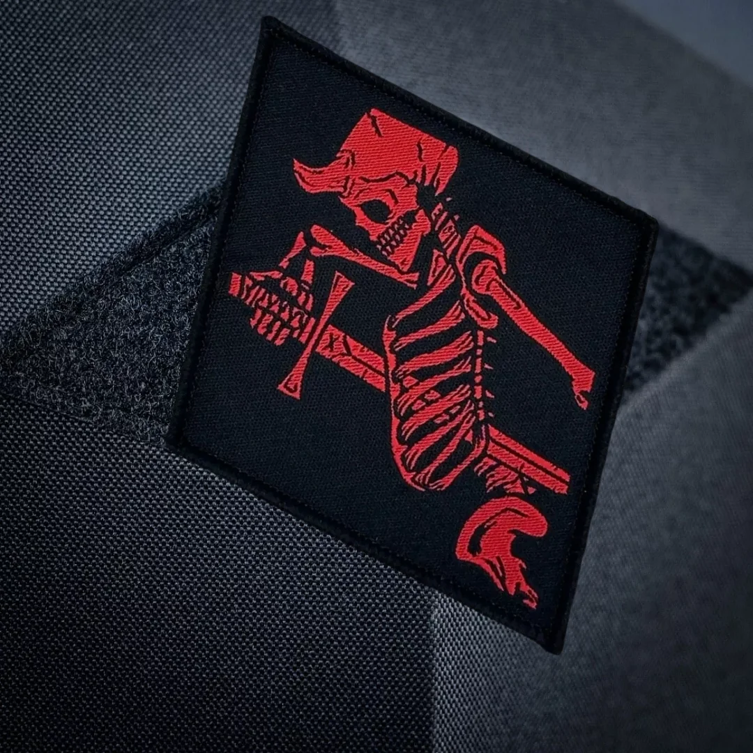 Parche de moral táctico Task Force Doomer, parche de gancho y bucle con estampado de esqueleto rojo TFD, insignia del ejército militar, brazalete, pegatinas para mochila - imagen 2
