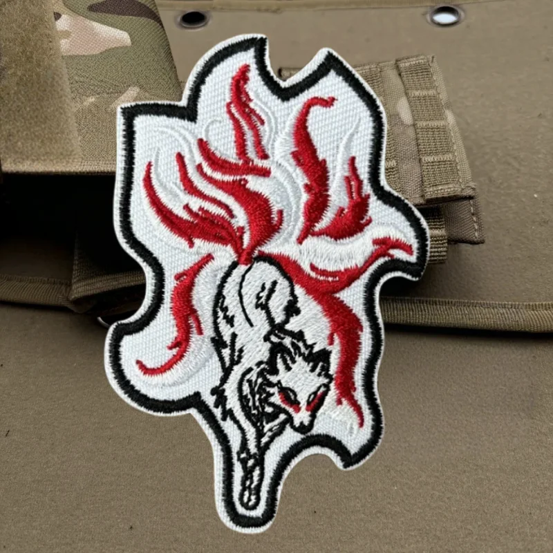 Parche bordado de zorro de nueve colas, chaleco táctico, insignia de moral con gancho y bucle, pegatinas decorativas para mochila, parches para brazalete para ropa - imagen 4