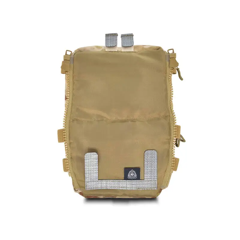 Bolsa táctica con doble bolsillo en panel trasero