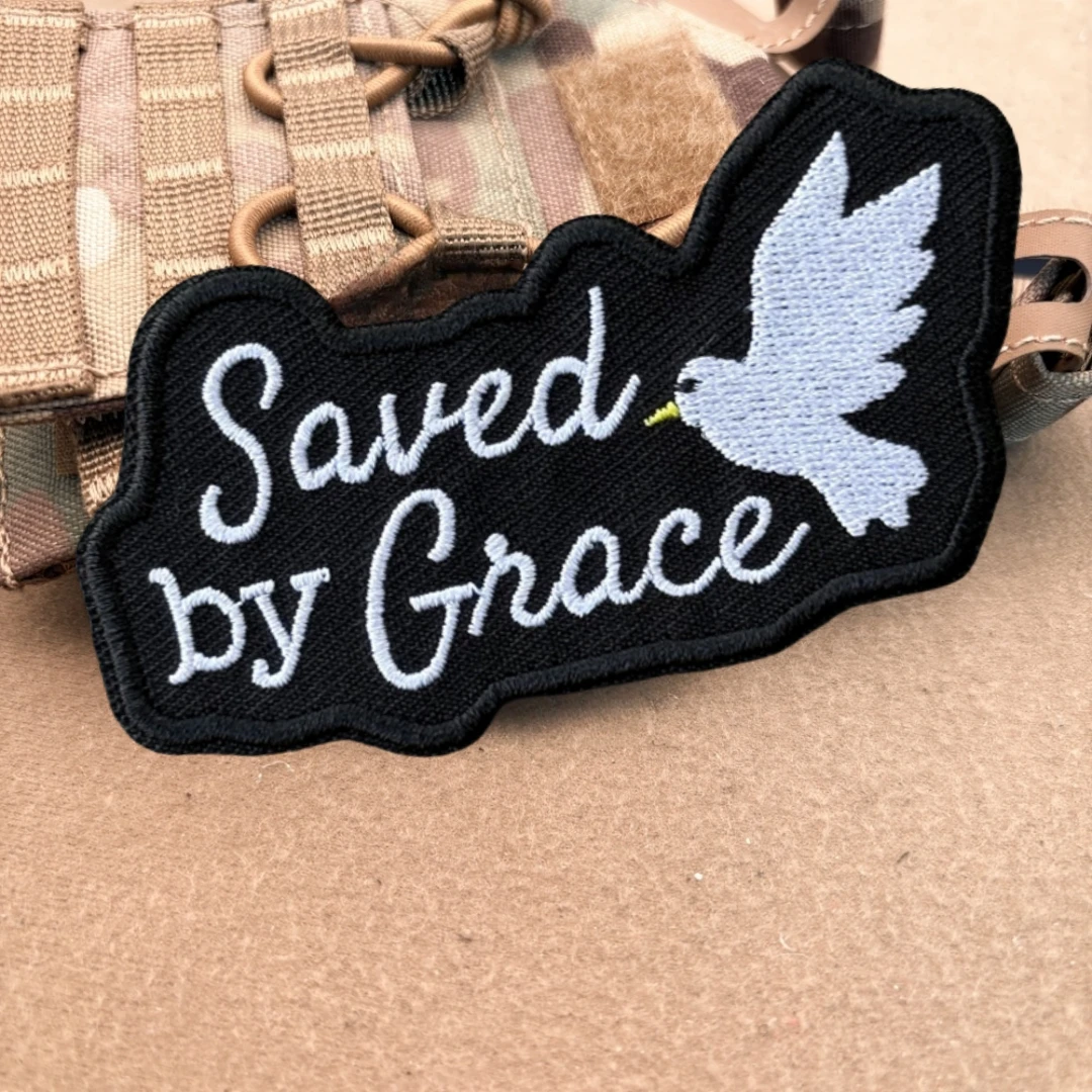 Salvado por Grace apliques bordados parche de Dios cristiano parches de gancho de moral táctica para ropa pegatina de equipo militar