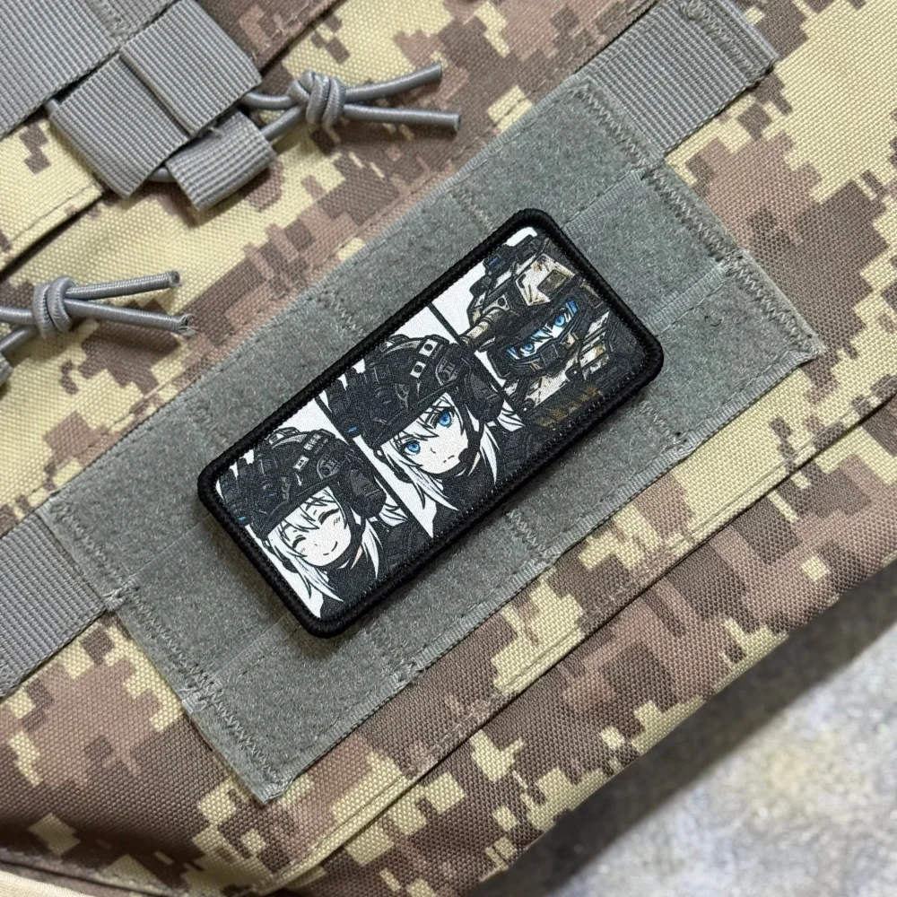Parche táctico anime mujer brazalete militar con velcro