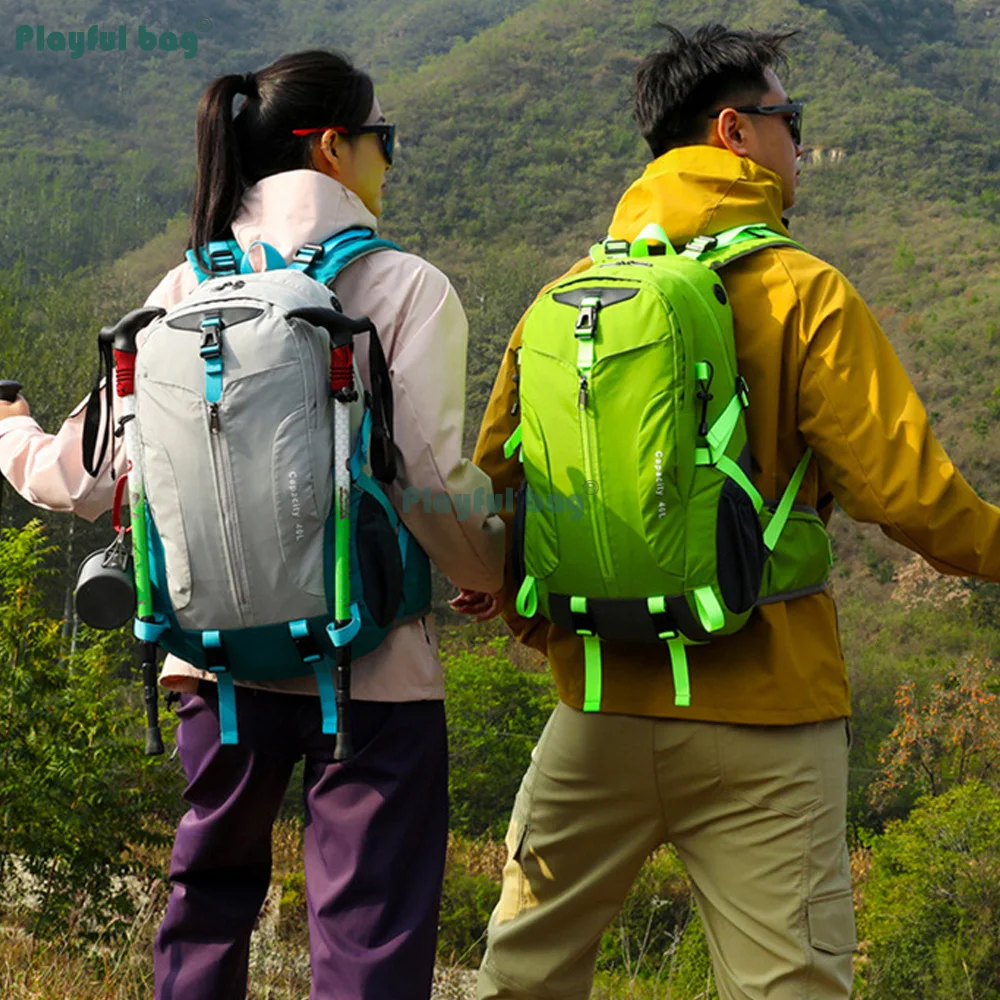 Mochila impermeable de senderismo resistente con gran capacidad - imagen 5