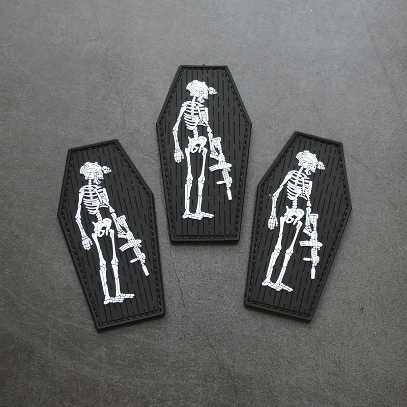 Parches luminosos de PVC con esqueleto 3D, armas de lucha con Calavera, dispositivo militar de visión nocturna, insignias de casco al aire libre para ropa, decoración de chaleco - imagen 5