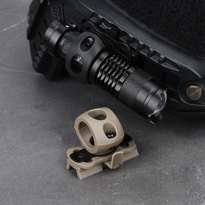 WADSN lámpara de casco estroboscópico Airsoft táctico, luz de explorador blanco, casco de caza rápido, linterna con Zoom - imagen 2