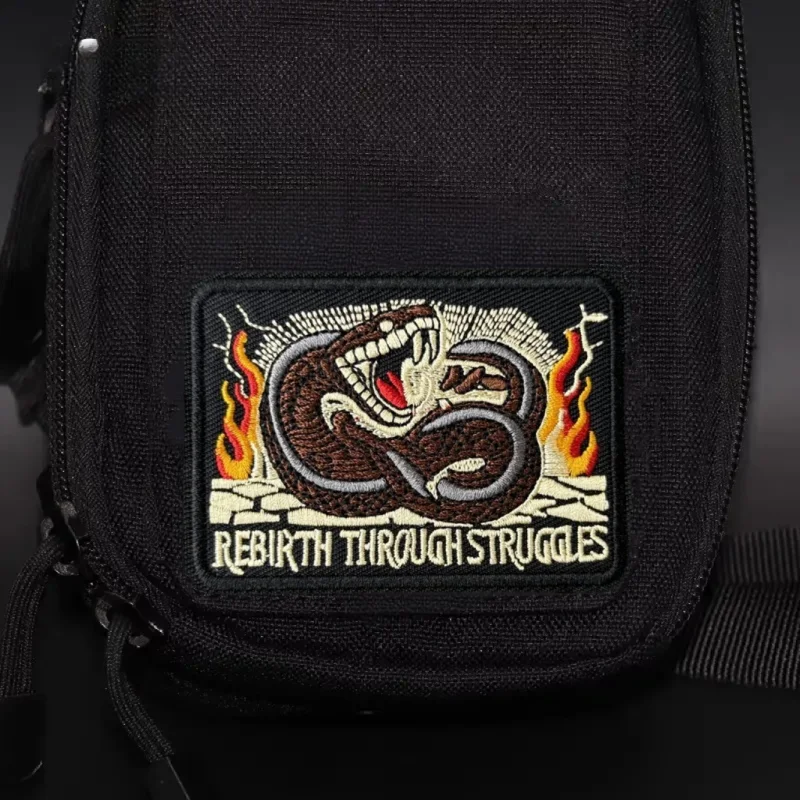 Parche táctico de renacimiento a través de golpes, insignia de moral militar, gancho bordado y bucle, mochila, ropa, pegatina decorativa, brazalete