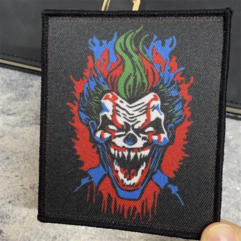 Parche de insignia de moral bordado Joker, brazalete táctico con personalidad, gancho y bucle, accesorios militares para mochila al aire libre, pegatinas - imagen 4