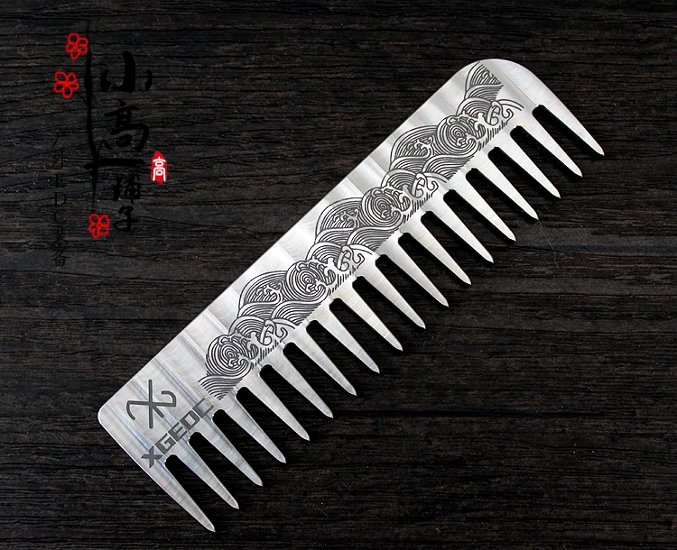 Peine hecho con precisión de aleación de titanio, regalo no electrostático y no alérgico - imagen 4