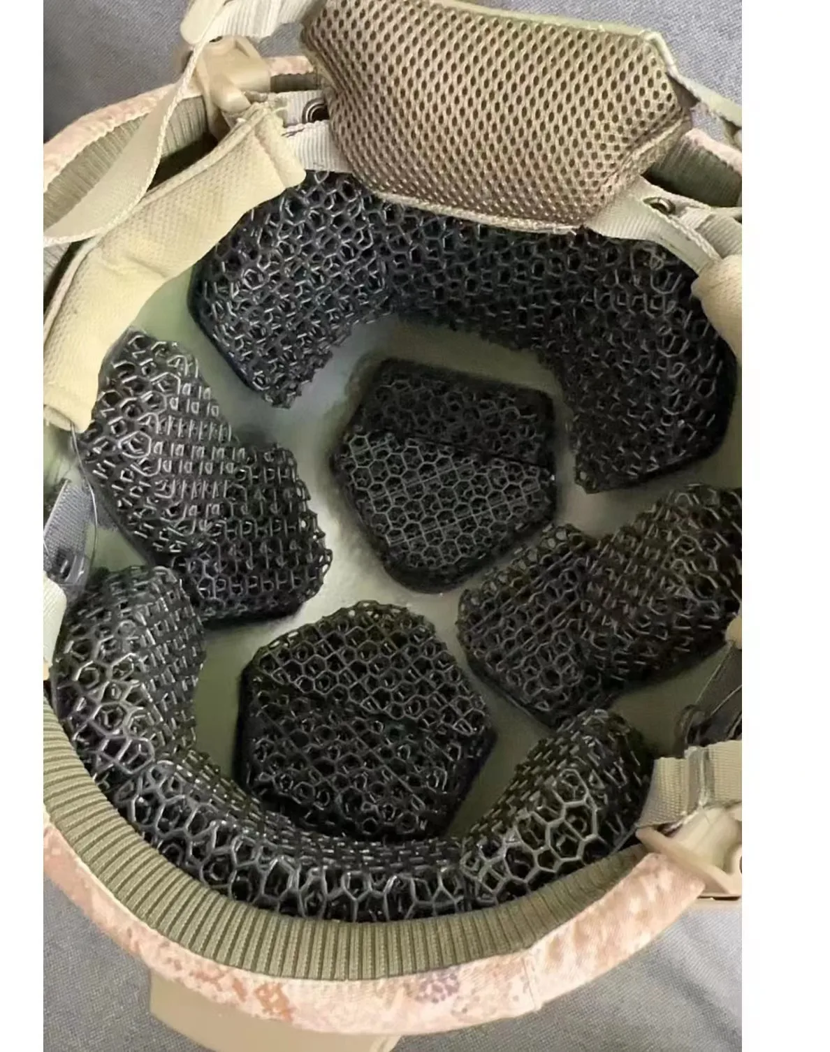 La nanotecnología de celosía 3D es fácil de limpiar, transpirable, reductor de estrés, forro de almohadilla para casco de celosía de alta elasticidad - imagen 2