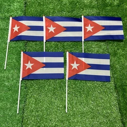 Bandera de mano Cuba ondeante con asta para eventos y decoración