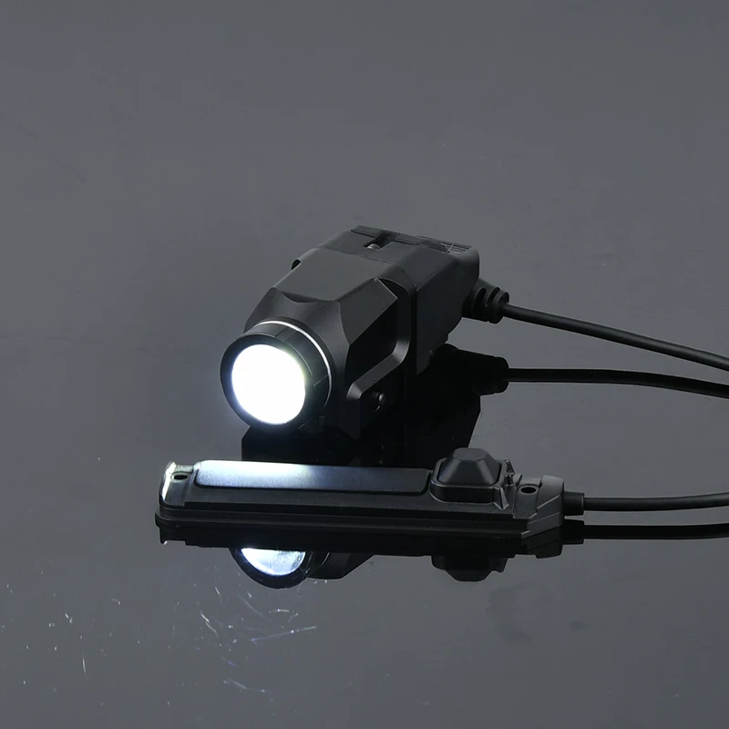 Linterna táctica de Metal de alta potencia, luz estroboscópica blanca de 800 lúmenes, interruptor de presión de doble función, lámpara de explorador y arma de caza, M600 - imagen 4