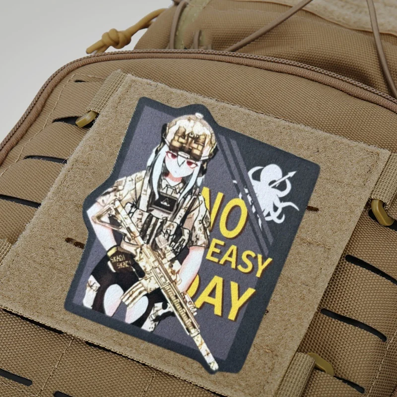 Parche de Chica de Anime para ropa, insignia de moral táctica, brazalete con estampado, gancho, parches militares, accesorios para mochila, pegatinas - imagen 3